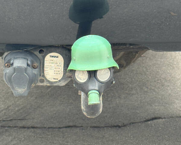 Черный Джип Гранд Чероки, объемом двигателя 2.99 л и пробегом 350 тыс. км за 9350 $, фото 6 на Automoto.ua