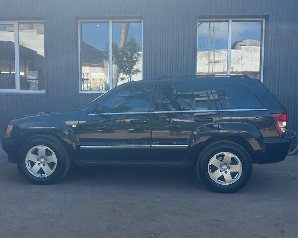 Черный Джип Гранд Чероки, объемом двигателя 2.99 л и пробегом 400 тыс. км за 10500 $, фото 3 на Automoto.ua