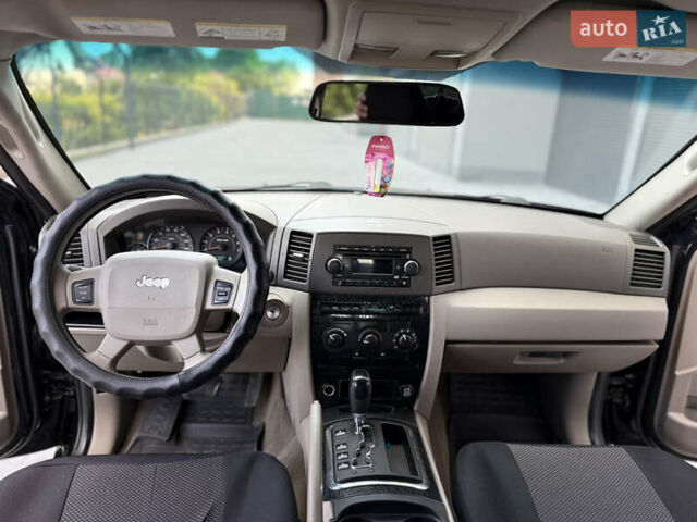 Чорний Джип Grand Cherokee, об'ємом двигуна 3.7 л та пробігом 202 тис. км за 8000 $, фото 4 на Automoto.ua