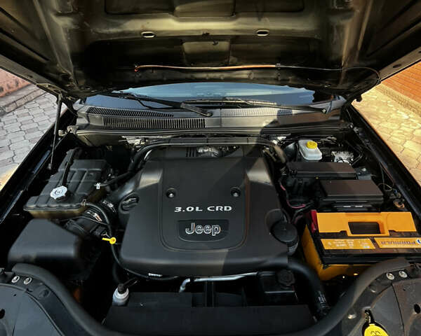 Чорний Джип Grand Cherokee, об'ємом двигуна 2.99 л та пробігом 263 тис. км за 9800 $, фото 10 на Automoto.ua