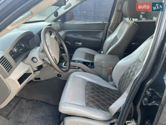 Чорний Джип Grand Cherokee, об'ємом двигуна 2.99 л та пробігом 243 тис. км за 10800 $, фото 11 на Automoto.ua