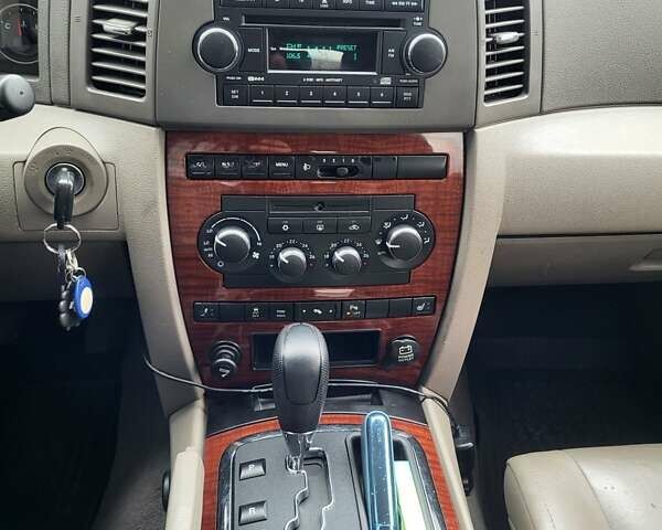 Чорний Джип Grand Cherokee, об'ємом двигуна 4.7 л та пробігом 230 тис. км за 9700 $, фото 15 на Automoto.ua