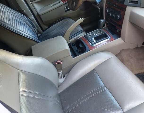 Черный Джип Гранд Чероки, объемом двигателя 4.7 л и пробегом 277 тыс. км за 5500 $, фото 2 на Automoto.ua