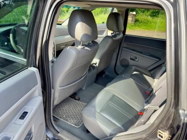 Черный Джип Гранд Чероки, объемом двигателя 3 л и пробегом 243 тыс. км за 3400 $, фото 9 на Automoto.ua