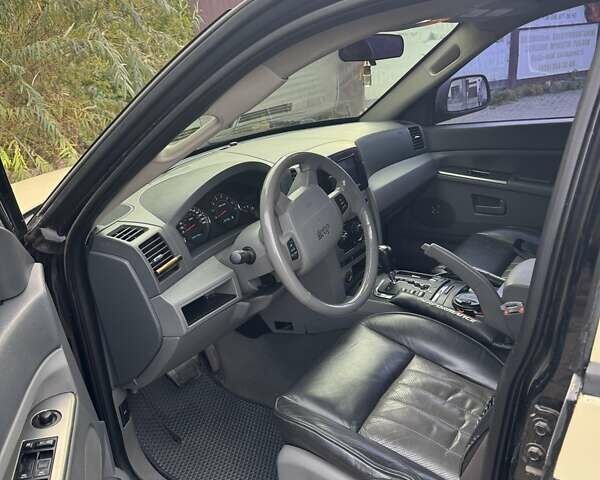 Чорний Джип Grand Cherokee, об'ємом двигуна 2.99 л та пробігом 300 тис. км за 9500 $, фото 14 на Automoto.ua