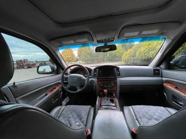 Черный Джип Гранд Чероки, объемом двигателя 3 л и пробегом 245 тыс. км за 8700 $, фото 6 на Automoto.ua