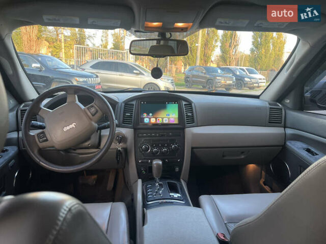 Чорний Джип Grand Cherokee, об'ємом двигуна 2.99 л та пробігом 243 тис. км за 10800 $, фото 17 на Automoto.ua