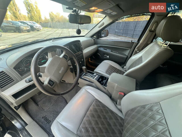 Чорний Джип Grand Cherokee, об'ємом двигуна 2.99 л та пробігом 243 тис. км за 10800 $, фото 10 на Automoto.ua
