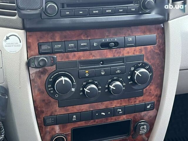 Чорний Джип Grand Cherokee, об'ємом двигуна 3 л та пробігом 376 тис. км за 9500 $, фото 8 на Automoto.ua