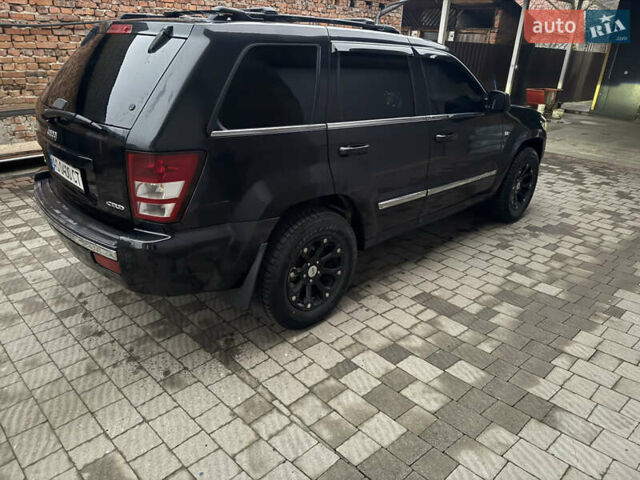 Черный Джип Гранд Чероки, объемом двигателя 2.99 л и пробегом 380 тыс. км за 10700 $, фото 3 на Automoto.ua
