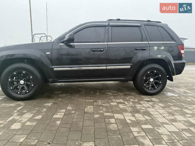 Черный Джип Гранд Чероки, объемом двигателя 2.99 л и пробегом 380 тыс. км за 10700 $, фото 13 на Automoto.ua