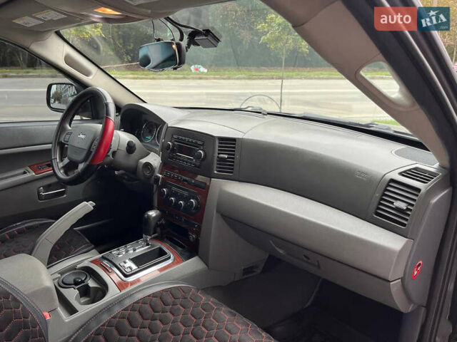 Чорний Джип Grand Cherokee, об'ємом двигуна 3 л та пробігом 283 тис. км за 8500 $, фото 33 на Automoto.ua