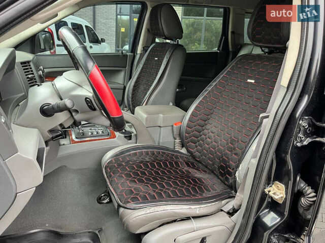Чорний Джип Grand Cherokee, об'ємом двигуна 3 л та пробігом 283 тис. км за 8500 $, фото 18 на Automoto.ua