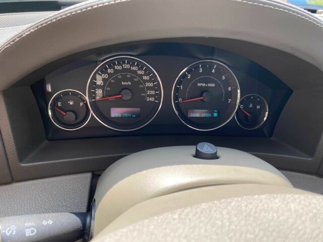 Чорний Джип Grand Cherokee, об'ємом двигуна 3 л та пробігом 296 тис. км за 6800 $, фото 5 на Automoto.ua