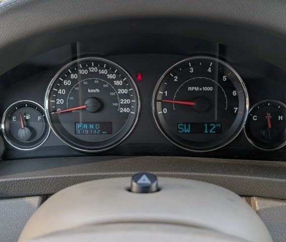 Черный Джип Гранд Чероки, объемом двигателя 3 л и пробегом 319 тыс. км за 4200 $, фото 6 на Automoto.ua