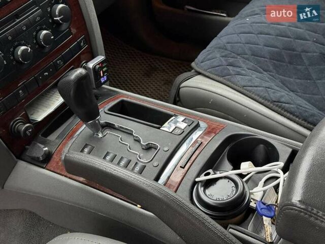 Черный Джип Гранд Чероки, объемом двигателя 2.99 л и пробегом 360 тыс. км за 9999 $, фото 19 на Automoto.ua