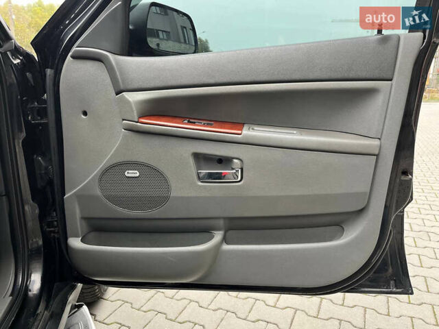 Чорний Джип Grand Cherokee, об'ємом двигуна 3 л та пробігом 283 тис. км за 8500 $, фото 30 на Automoto.ua