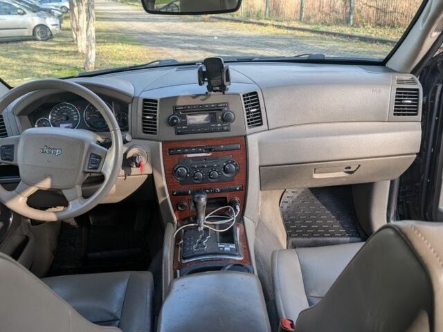 Черный Джип Гранд Чероки, объемом двигателя 3 л и пробегом 319 тыс. км за 4200 $, фото 7 на Automoto.ua