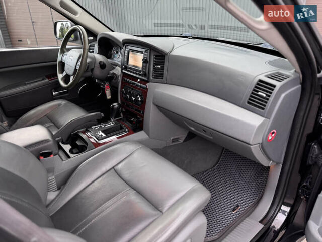 Чорний Джип Grand Cherokee, об'ємом двигуна 2.99 л та пробігом 240 тис. км за 11999 $, фото 16 на Automoto.ua