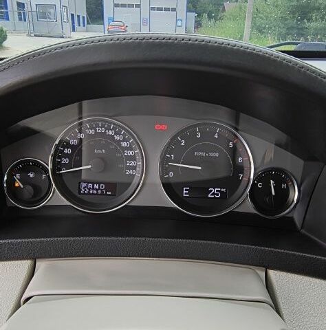 Чорний Джип Grand Cherokee, об'ємом двигуна 3 л та пробігом 223 тис. км за 12000 $, фото 6 на Automoto.ua