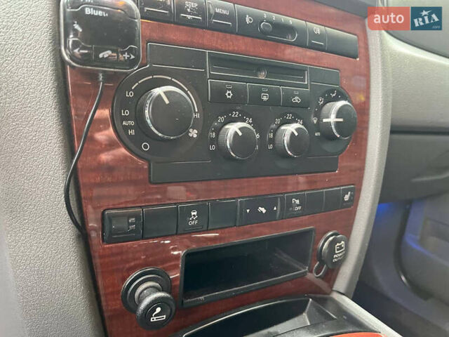 Чорний Джип Grand Cherokee, об'ємом двигуна 3 л та пробігом 283 тис. км за 8500 $, фото 26 на Automoto.ua