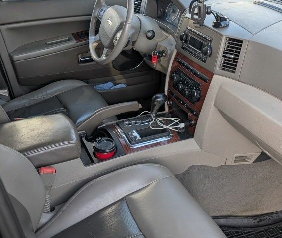 Черный Джип Гранд Чероки, объемом двигателя 3 л и пробегом 319 тыс. км за 4200 $, фото 4 на Automoto.ua