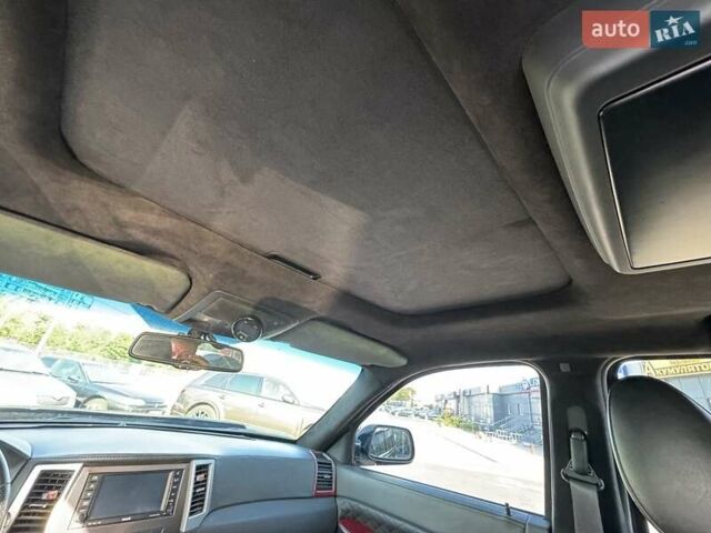 Черный Джип Гранд Чероки, объемом двигателя 6.06 л и пробегом 129 тыс. км за 27000 $, фото 19 на Automoto.ua