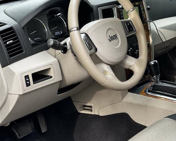 Чорний Джип Grand Cherokee, об'ємом двигуна 2.99 л та пробігом 283 тис. км за 10900 $, фото 19 на Automoto.ua