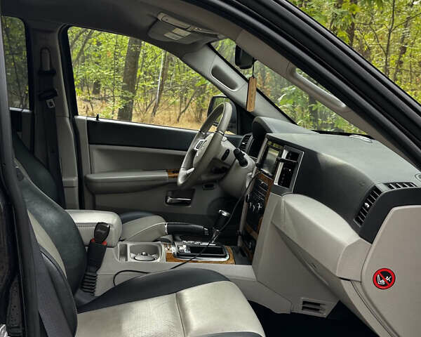 Чорний Джип Grand Cherokee, об'ємом двигуна 2.99 л та пробігом 283 тис. км за 10900 $, фото 16 на Automoto.ua