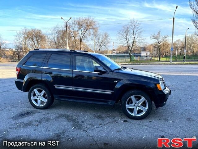 Чорний Джип Grand Cherokee, об'ємом двигуна 3 л та пробігом 255 тис. км за 13000 $, фото 1 на Automoto.ua