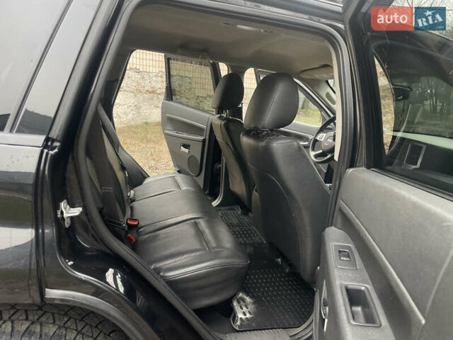 Черный Джип Гранд Чероки, объемом двигателя 3 л и пробегом 252 тыс. км за 9700 $, фото 18 на Automoto.ua