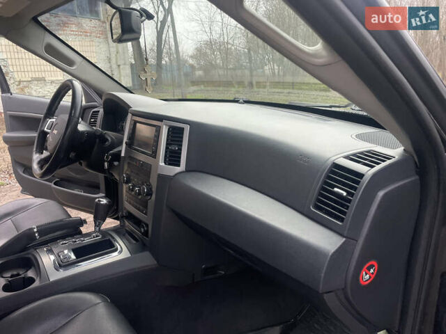 Черный Джип Гранд Чероки, объемом двигателя 3 л и пробегом 252 тыс. км за 9700 $, фото 22 на Automoto.ua