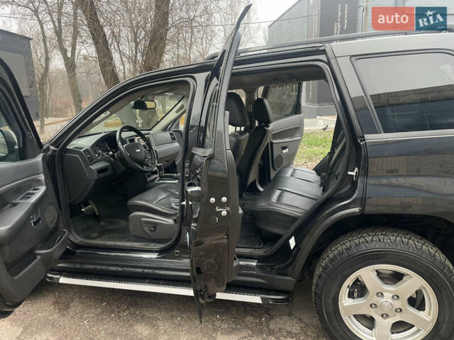 Черный Джип Гранд Чероки, объемом двигателя 3 л и пробегом 252 тыс. км за 9700 $, фото 30 на Automoto.ua