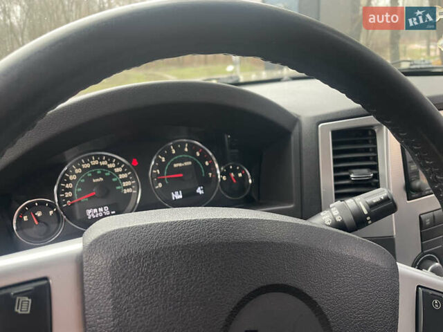 Черный Джип Гранд Чероки, объемом двигателя 3 л и пробегом 252 тыс. км за 9700 $, фото 23 на Automoto.ua