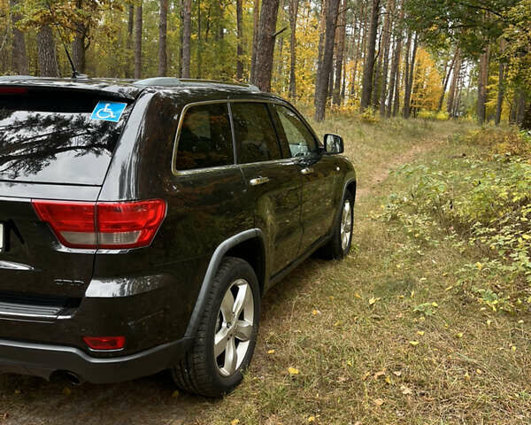 Чорний Джип Grand Cherokee, об'ємом двигуна 2.99 л та пробігом 247 тис. км за 13500 $, фото 3 на Automoto.ua