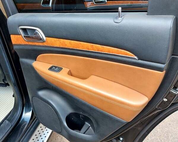 Черный Джип Гранд Чероки, объемом двигателя 2.99 л и пробегом 92 тыс. км за 20000 $, фото 15 на Automoto.ua