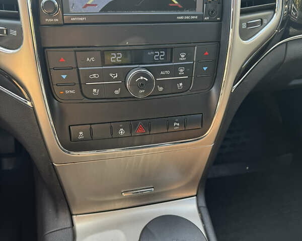 Чорний Джип Grand Cherokee, об'ємом двигуна 2.99 л та пробігом 224 тис. км за 20000 $, фото 3 на Automoto.ua