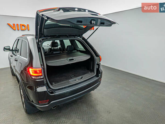 Черный Джип Гранд Чероки, объемом двигателя 2.99 л и пробегом 189 тыс. км за 20867 $, фото 6 на Automoto.ua