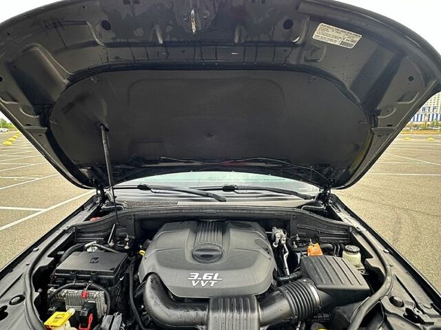 Черный Джип Гранд Чероки, объемом двигателя 3.6 л и пробегом 190 тыс. км за 14500 $, фото 2 на Automoto.ua