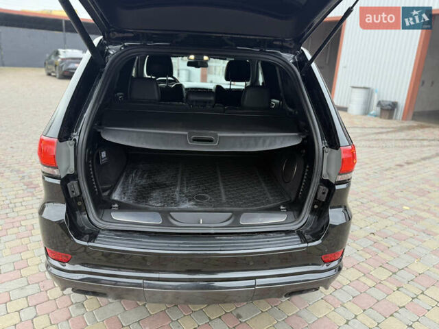 Черный Джип Гранд Чероки, объемом двигателя 2.99 л и пробегом 338 тыс. км за 15200 $, фото 6 на Automoto.ua