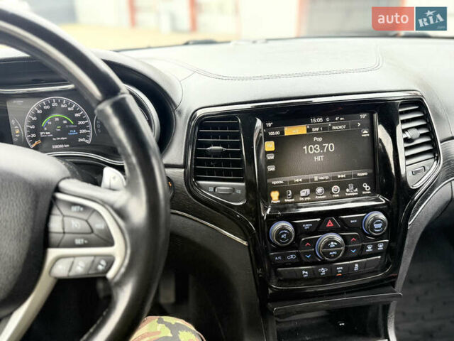 Черный Джип Гранд Чероки, объемом двигателя 2.99 л и пробегом 338 тыс. км за 15200 $, фото 8 на Automoto.ua