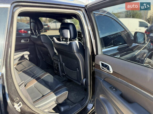 Джип Гранд Чероки 2013 в Одессе на Automoto.ua Черный Джип Гранд Чероки, объемом двигателя 2.99 л и пробегом 171 тыс. км за 24200 $, фото 13 на Automoto.ua