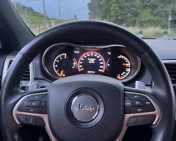 Черный Джип Гранд Чероки, объемом двигателя 2.99 л и пробегом 220 тыс. км за 18800 $, фото 24 на Automoto.ua