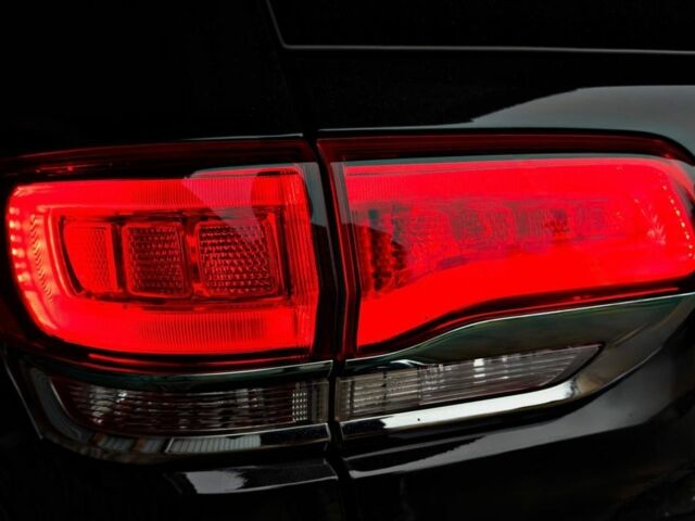 Джип Grand Cherokee 2013 у Лубнах на Automoto.ua Чорний Джип Grand Cherokee, об'ємом двигуна 3.6 л та пробігом 180 тис. км за 19500 $, фото 4 на Automoto.ua