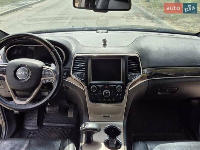 Черный Джип Гранд Чероки, объемом двигателя 2.99 л и пробегом 230 тыс. км за 22200 $, фото 19 на Automoto.ua