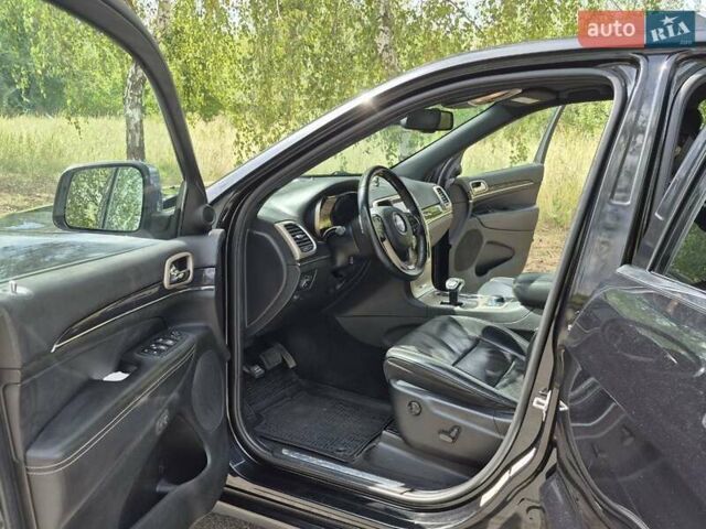 Черный Джип Гранд Чероки, объемом двигателя 2.99 л и пробегом 230 тыс. км за 22200 $, фото 12 на Automoto.ua