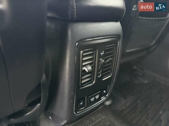 Черный Джип Гранд Чероки, объемом двигателя 2.99 л и пробегом 332 тыс. км за 16900 $, фото 22 на Automoto.ua