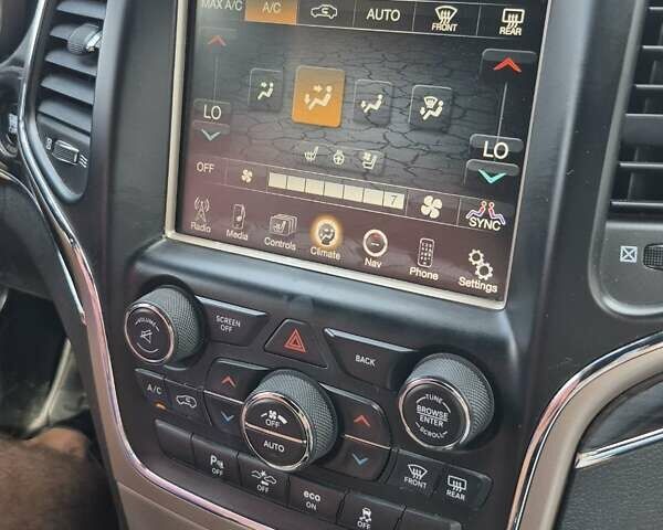 Черный Джип Гранд Чероки, объемом двигателя 2.99 л и пробегом 230 тыс. км за 22200 $, фото 33 на Automoto.ua