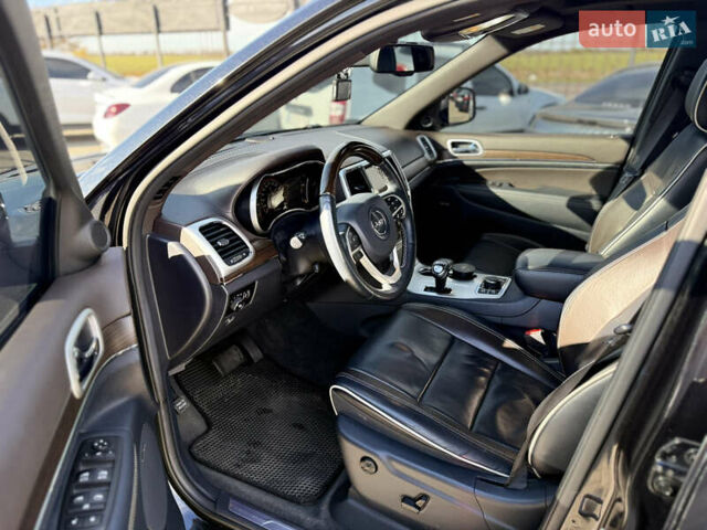 Джип Гранд Чероки 2013 в Одессе на Automoto.ua Черный Джип Гранд Чероки, объемом двигателя 2.99 л и пробегом 171 тыс. км за 24200 $, фото 8 на Automoto.ua