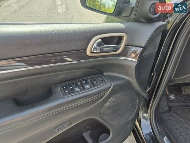 Черный Джип Гранд Чероки, объемом двигателя 2.99 л и пробегом 230 тыс. км за 22200 $, фото 15 на Automoto.ua